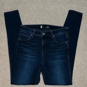 Kut from the Kloth, Size 6, EUC high waisted skinny denim in dark blue